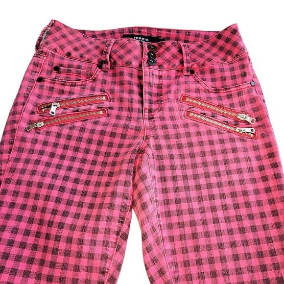Torrid pink checkers skinny denim jeans 10R - Picture 1 of 6